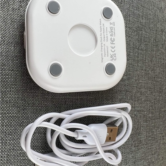 Apple Watch Magnetic Charging Dock
New - Picture 3 of 4